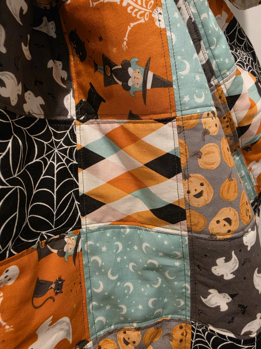Handmade Quilted Reversible Door Bow : Halloween Theme & Fall Theme